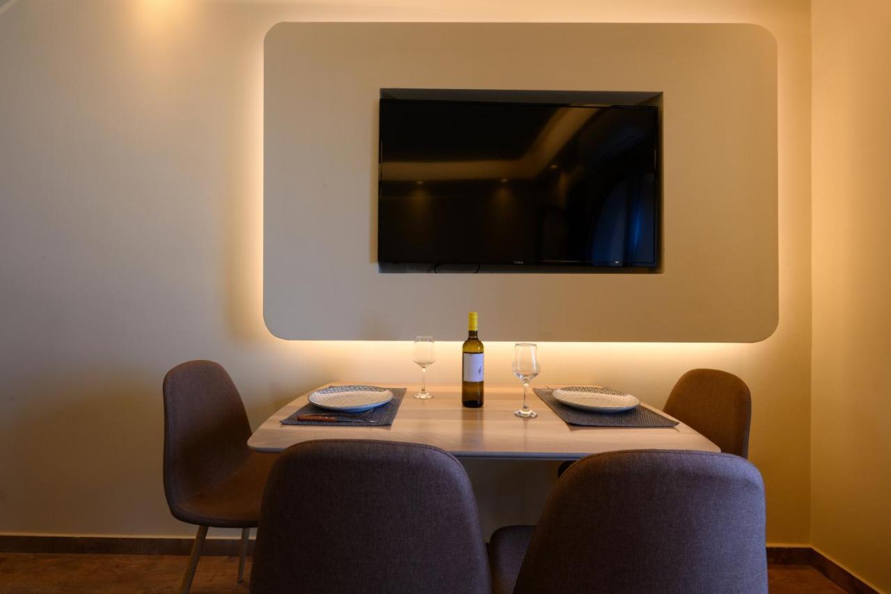 Seven Keys Luxury Suites Achilleion Exterior photo